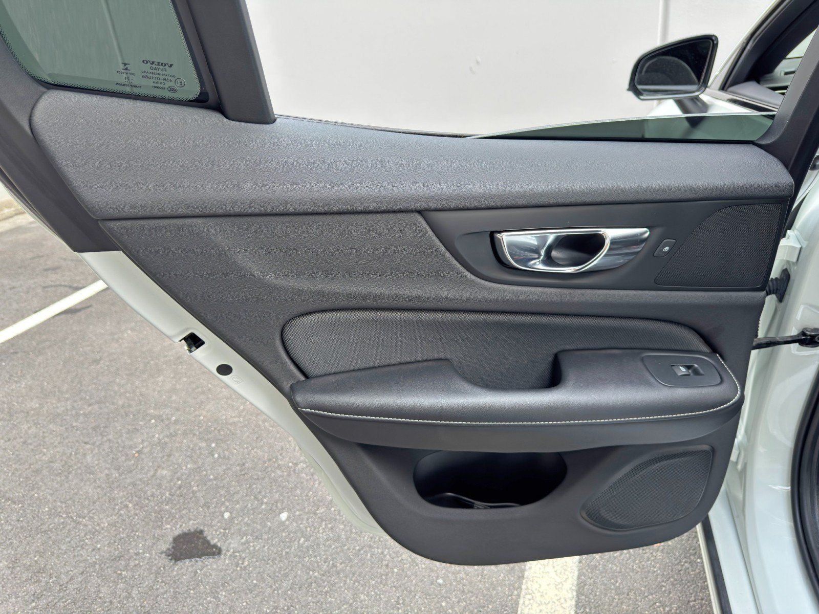 Used 2022 Volvo S60 B5 R-Design w/ Climate Package FWD image 40