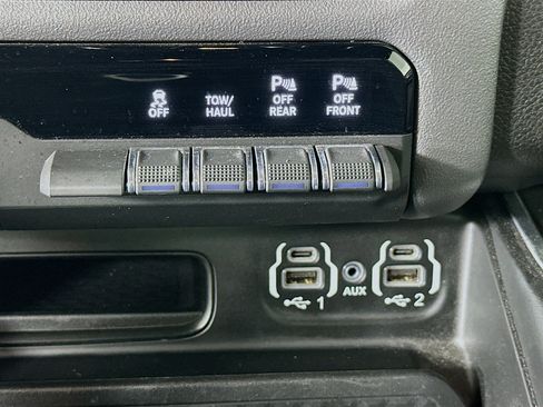 Used 2022 RAM 1500 Big Horn image 25