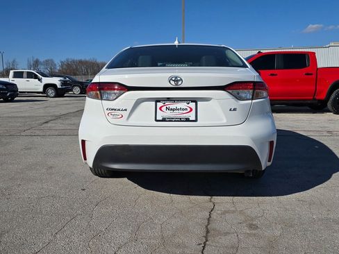 Used 2023 Toyota Corolla LE image 5