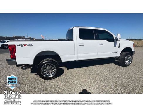 Used 2017 Ford F250 XLT w/ XLT Value Package AWD/4WD image 2