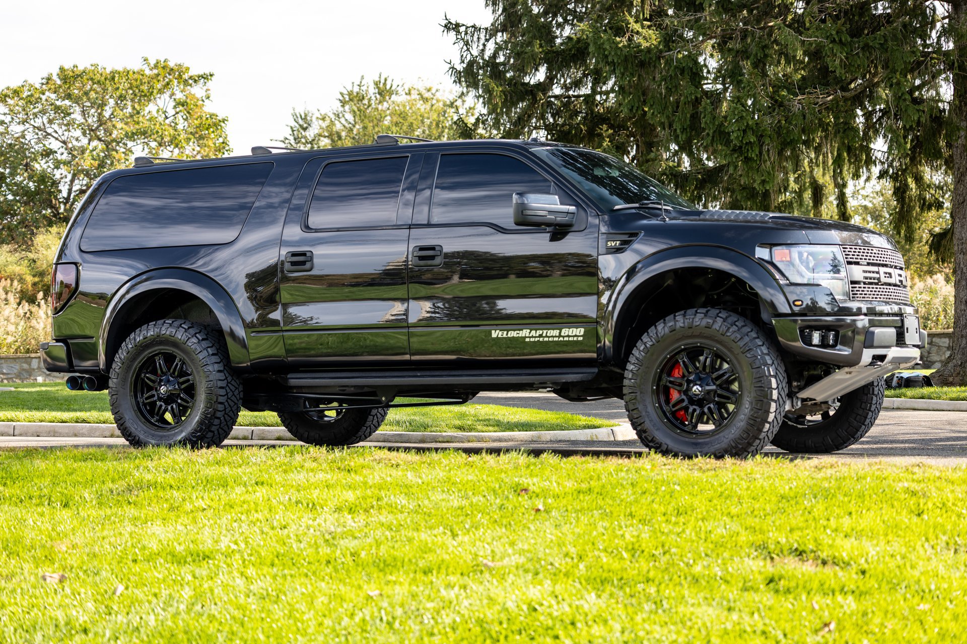 Used 2013 Ford F150 Raptor w/ Luxury Equipment Group AWD/4WD image 20