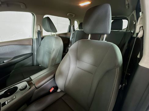 Used 2023 Nissan Rogue S AWD/4WD image 20