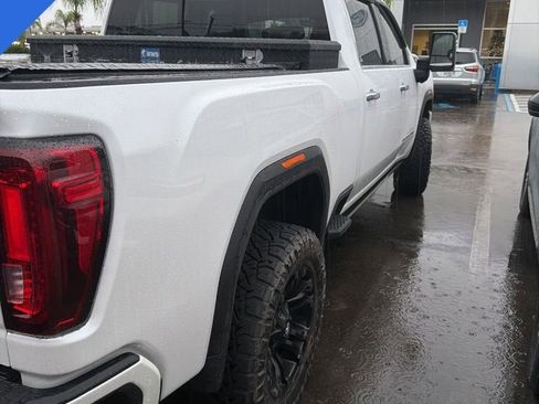 Used 2022 GMC Sierra 2500 Denali w/ Denali Ultimate Package image 4