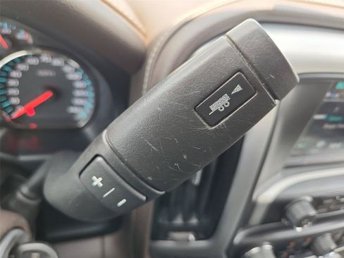 Used 2019 GMC Sierra 2500 SLT w/ Duramax Plus Package AWD/4WD image 15