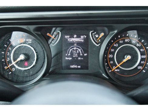 Used 2025 Jeep Wrangler Unlimited Sport AWD/4WD image 17