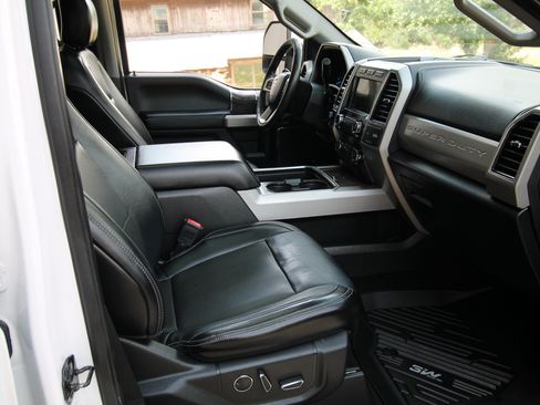 Used 2019 Ford F350 Lariat w/ Lariat Ultimate Package AWD/4WD image 40
