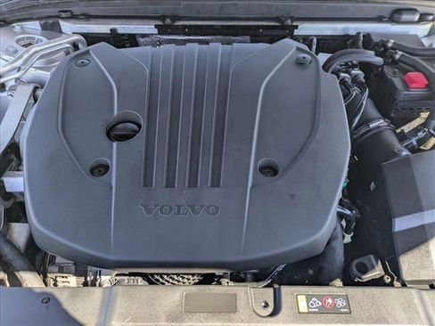 Used 2022 Volvo S60 B5 Inscription w/ Advanced Package image 22