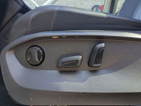 Certified 2023 Volkswagen Tiguan SE w/ Panoramic Sunroof Package FWD image 22