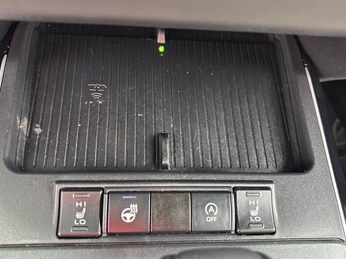 Used 2026 Toyota Corolla Cross XLE w/ Convenience Package AWD/4WD image 36
