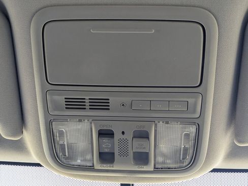 Used 2017 Honda Pilot EX-L image 27
