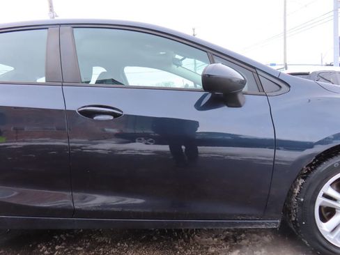 Used 2016 Chevrolet Cruze LS image 20