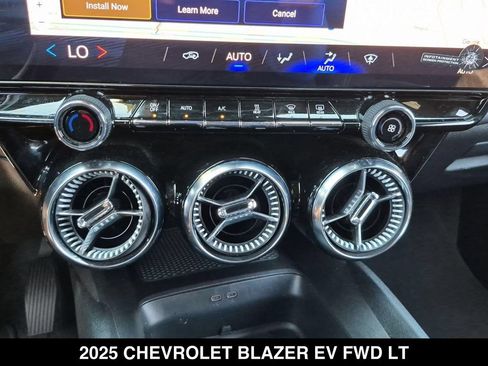 Used 2025 Chevrolet Blazer EV LT FWD image 23