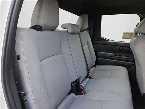 Used 2025 Toyota Tacoma SR5 AWD/4WD image 19