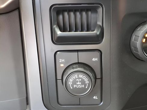 New 2023 Ford F150 XLT w/ Bed Utility Package image 10