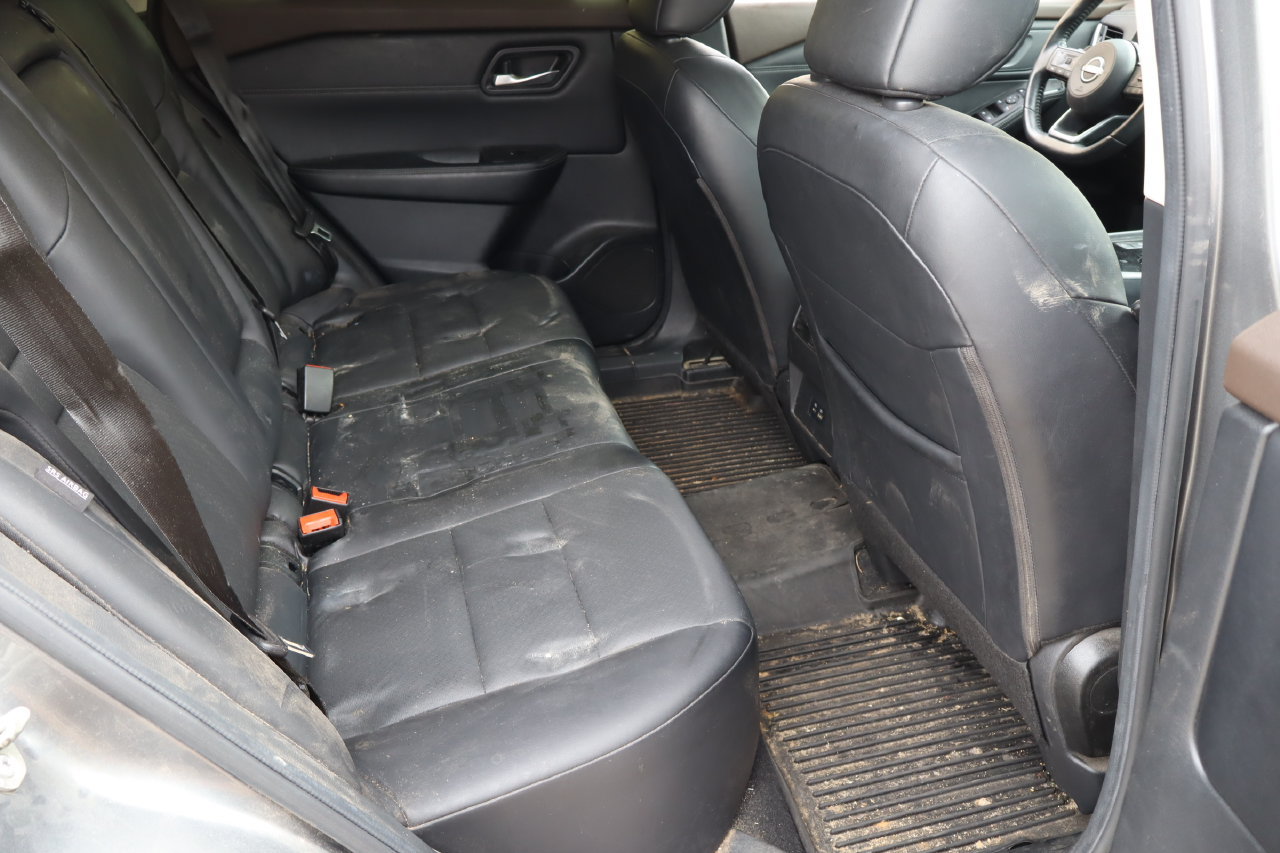 Certified 2023 Nissan Rogue SV w/ SV Premium B Package FWD image 17