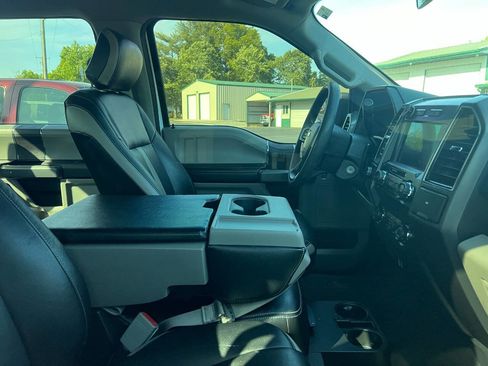 Used 2019 Ford F150 XLT AWD/4WD image 9
