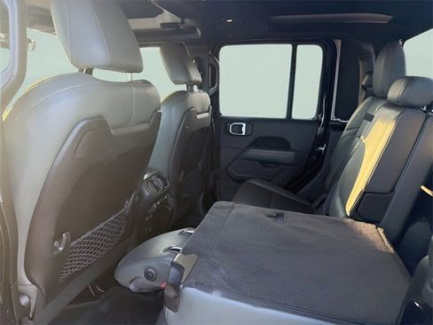 Used 2024 Jeep Gladiator Mojave image 6