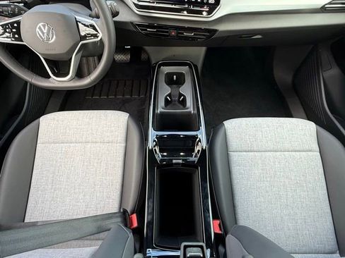 New 2025 Volkswagen ID.4 Pro image 11
