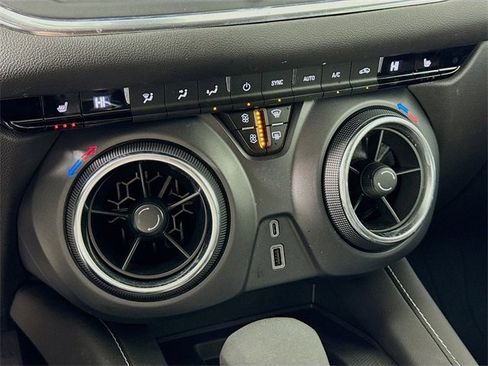 Used 2024 Chevrolet Blazer LT w/ Convenience Package image 17