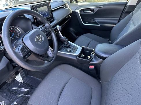Used 2021 Toyota RAV4 XLE image 21