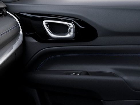 New 2026 Jeep Compass Latitude AWD/4WD image 25