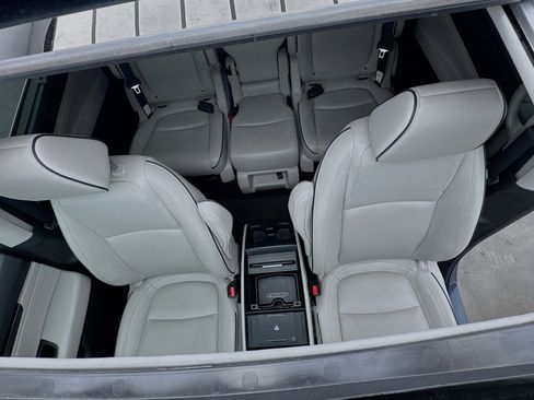 Used 2025 Honda Odyssey Touring image 14