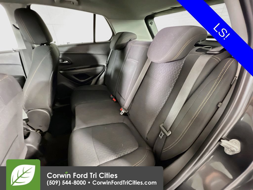 Used 2020 Chevrolet Trax LS w/ Tint and Cruise Package AWD/4WD image 25