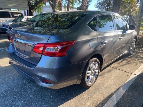 Certified 2019 Nissan Sentra S image 6
