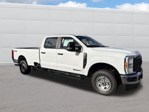 New 2026 Ford F250 XL image 2