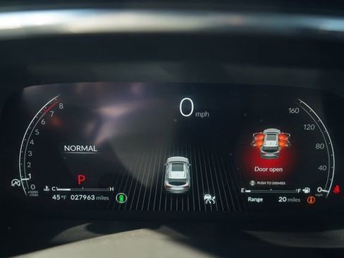 Used 2023 Acura MDX SH-AWD image 32