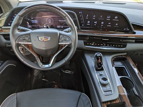 Certified 2024 Cadillac Escalade Premium Luxury w/ Performance Package image 17