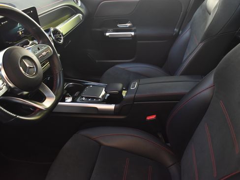Used 2022 Mercedes-Benz EQB 350 4MATIC image 20
