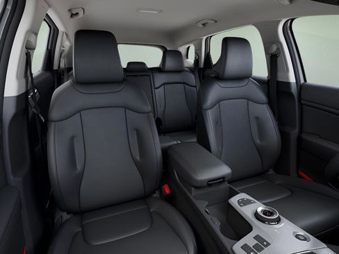 New 2026 Kia Sportage EX w/ EX Panoramic Sunroof Package image 34