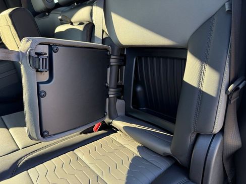 New 2026 Chevrolet Silverado 1500 ZR2 image 16