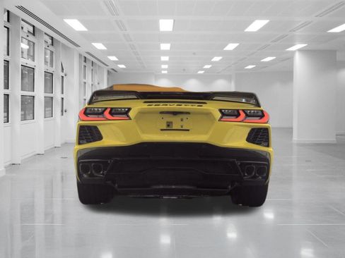 Used 2023 Chevrolet Corvette Stingray Premium Conv w/ Z51 Performance Package RWD image 9