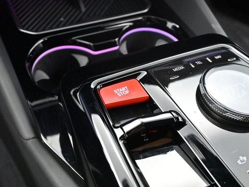 Used 2025 BMW M5 w/ Carbon Package AWD/4WD image 29