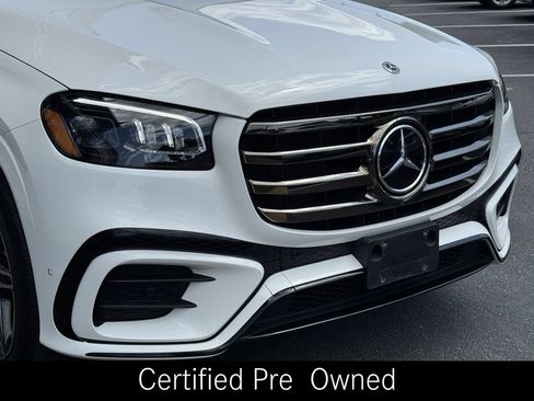 Used 2024 Mercedes-Benz GLS 450 4MATIC image 10