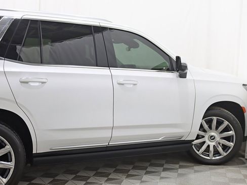 Used 2024 Cadillac Escalade Premium Luxury Platinum w/ Heavy-Duty Trailer Package image 11