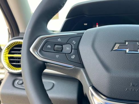 New 2026 Chevrolet Trax LT w/ Sunroof Package FWD image 24