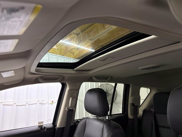 Used 2016 Jeep Compass High Altitude FWD image 31