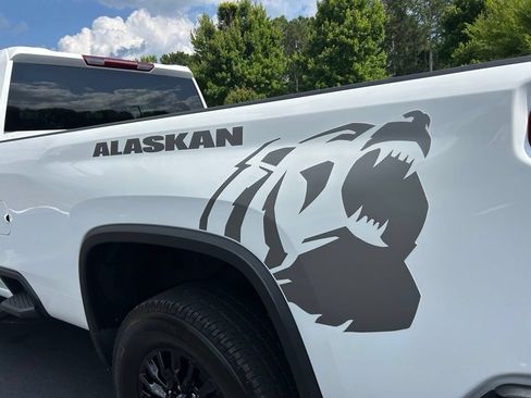 Used 2025 Chevrolet Silverado 2500 W/T AWD/4WD image 23