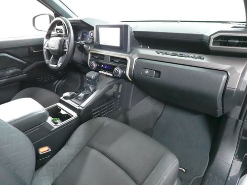 Used 2024 Toyota Tacoma SR5 AWD/4WD image 30