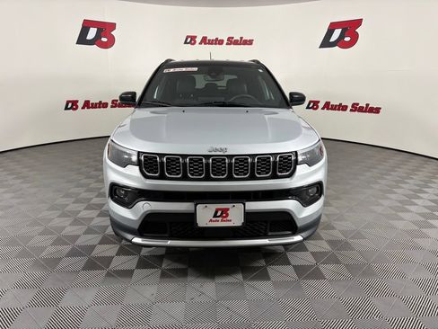 Used 2025 Jeep Compass Limited AWD/4WD image 11