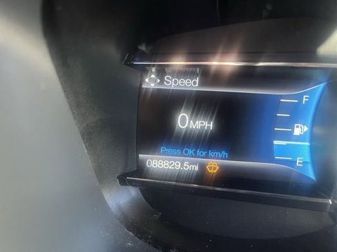 Used 2018 Ford Explorer XLT w/ Equipment Group 201A image 21