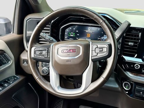 Used 2024 GMC Sierra 3500 SLT image 17