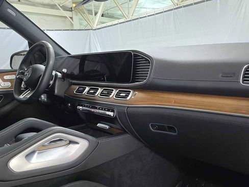 Certified 2024 Mercedes-Benz GLE 53 AMG 4MATIC image 11