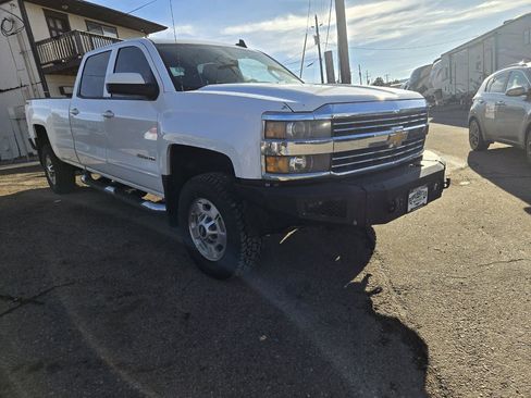 Used 2015 Chevrolet Silverado 2500 LT image 1