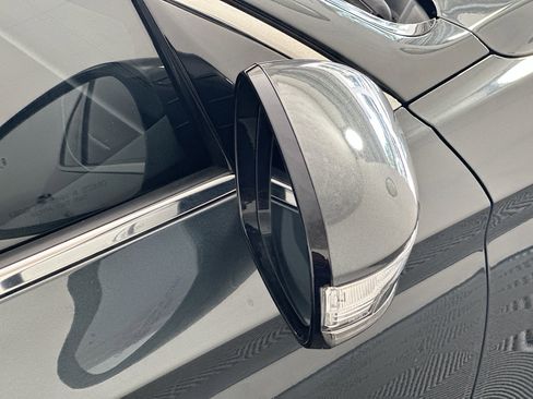 Used 2023 Genesis G70 2.0T RWD image 10