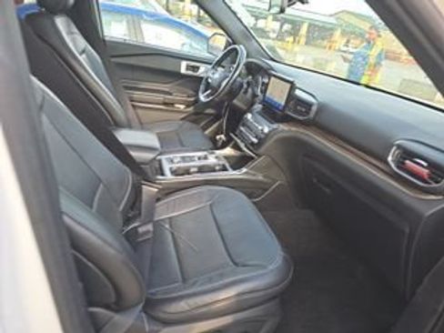 Used 2020 Ford Explorer Limited w/ Hybrid Equipment Group 310A AWD/4WD image 6