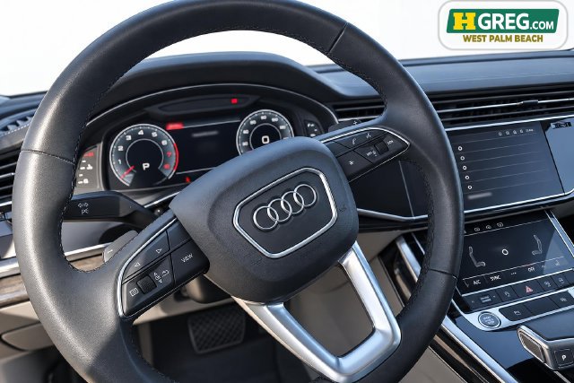 Used 2023 Audi Q7 3.0T Premium w/ Convenience Package AWD/4WD image 13